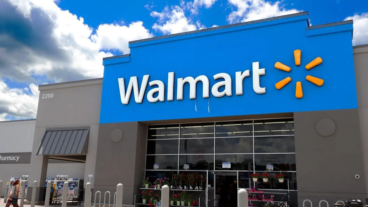 is walmart open on easter 2025